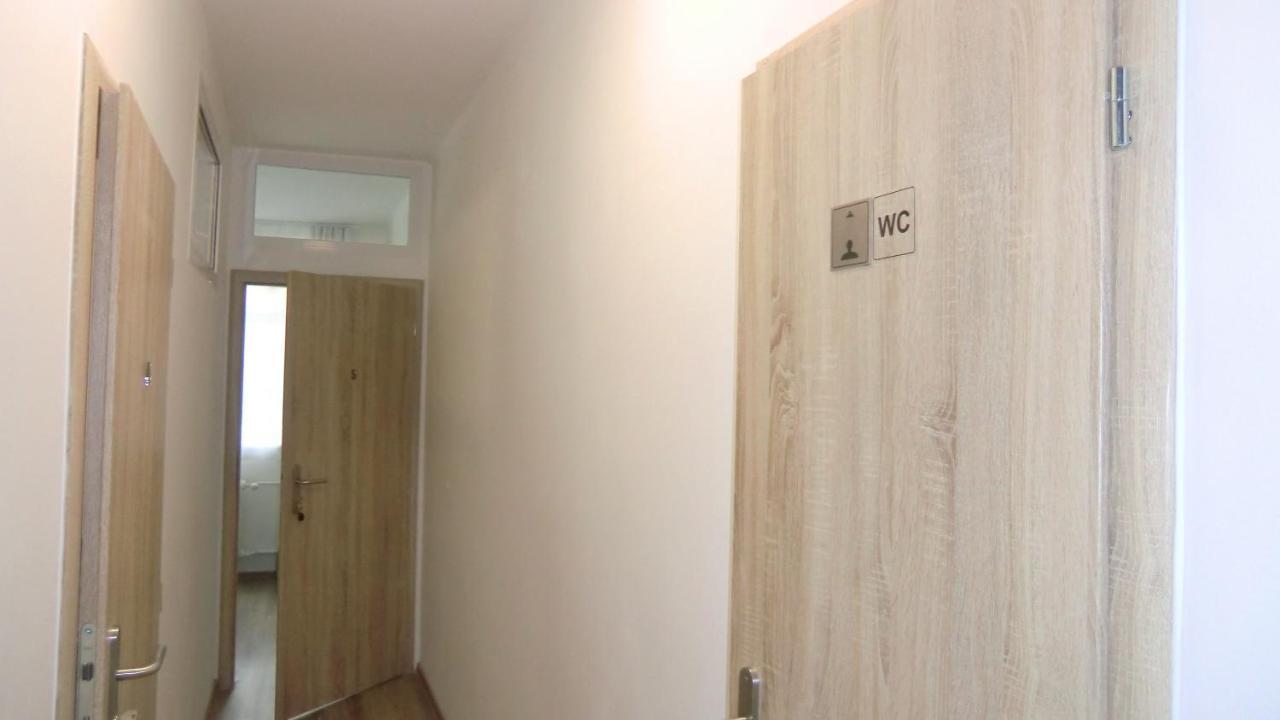 Apartamento Hu Praga Exterior foto